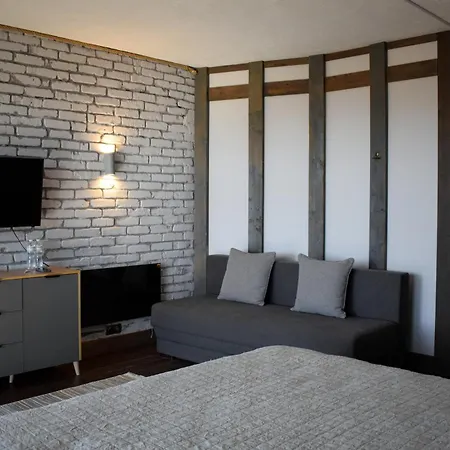 Charlton Estate Chalet *