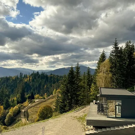 Charlton Estate Yablunytsya