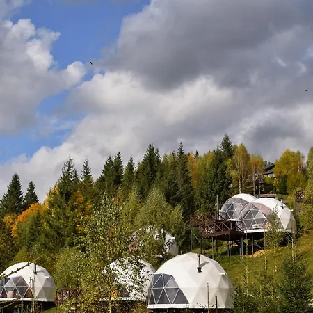 Charlton Estate Chalet Yablunytsya