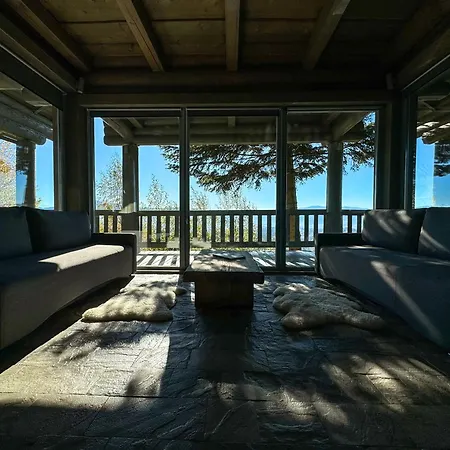 Charlton Estate Chalet *