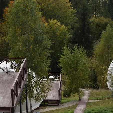 Charlton Estate Chalet Yablunytsya