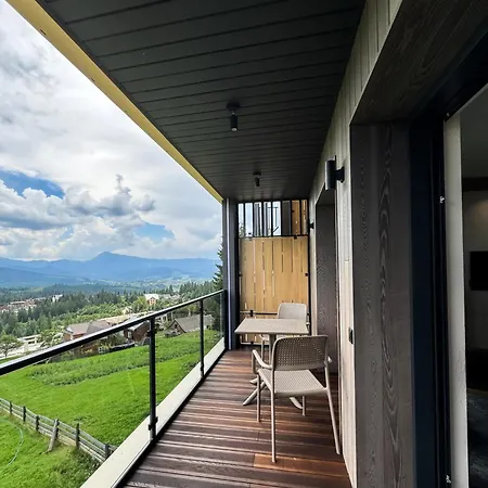 Charlton Estate * Yablunytsia