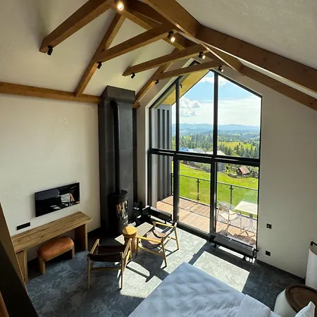 Chalet Charlton Estate Yablunytsya