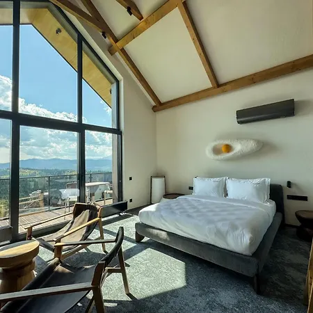 Charlton Estate Chalet Yablunytsya