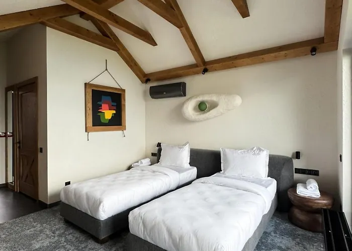 Шале Charlton Estate *