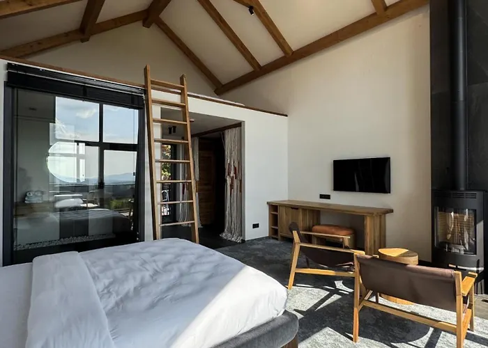 Шале Charlton Estate *